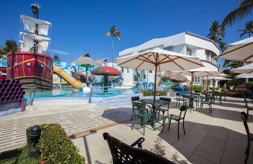 Crown Paradise Club Puerto Vallarta All Inclusive-1